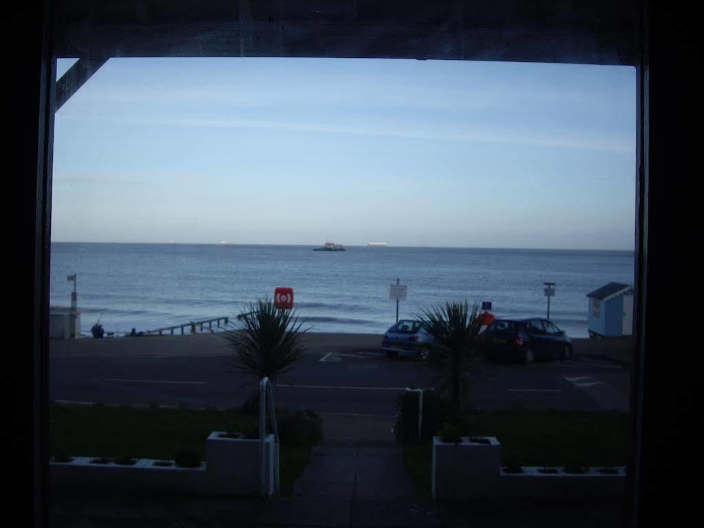 Pink Beach Guest House Shanklin Exterior foto